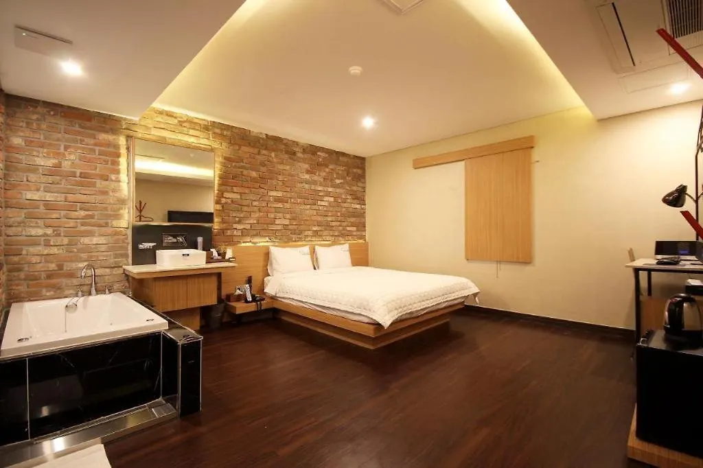 ** Motel Comma Hotel Busan South Korea