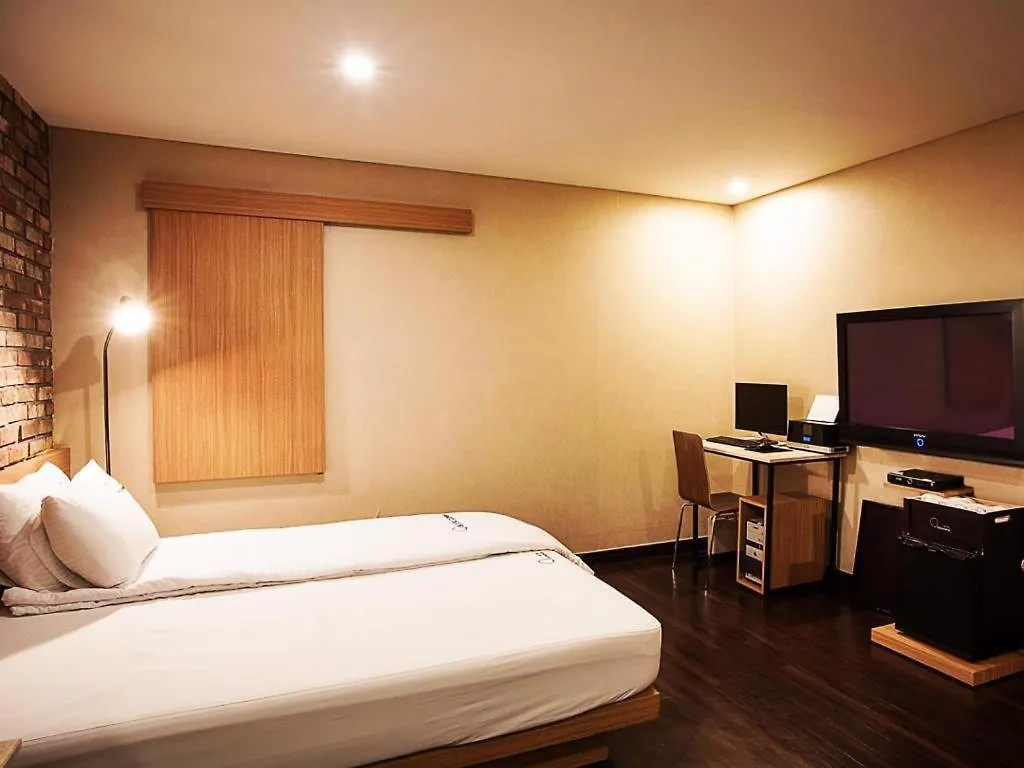 Comma Hotel Busan 2*,  South Korea