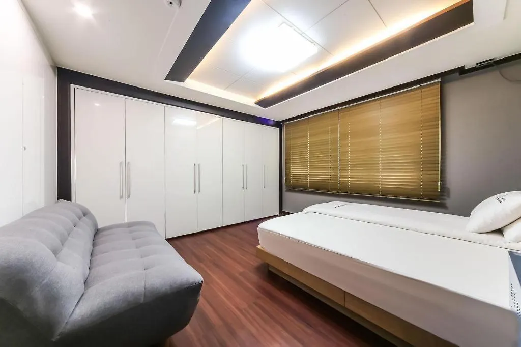 Comma Hotel 釜山広域市 2*,  韓国