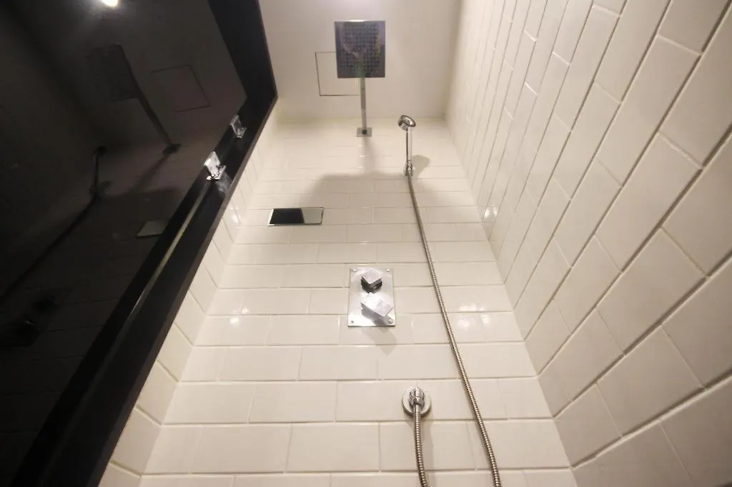 Motel Comma Hotel Busan